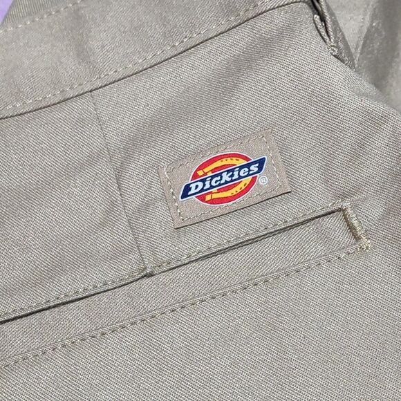 Dickies Regular Fit Cargo Shorts, 11", Desert Sand - Picture 9 of 11